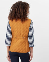 Load image into Gallery viewer, Joules Minx Quilted Gilet
